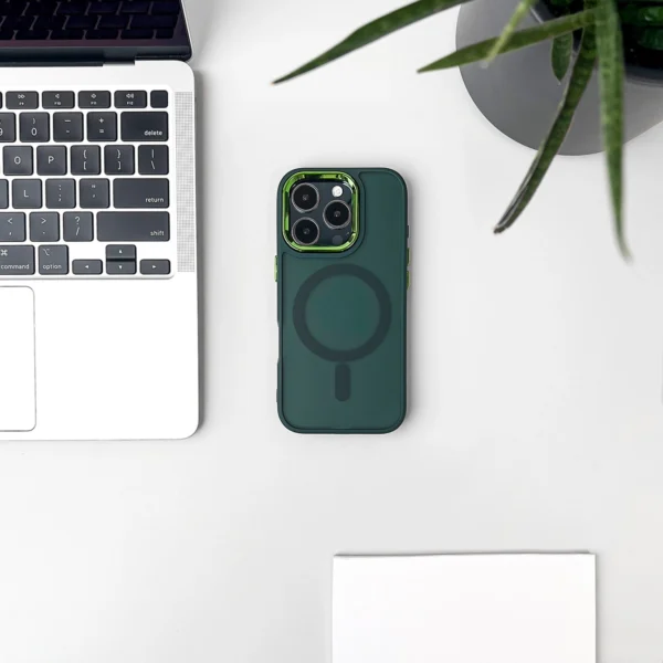 Magnetic Collection MagSafe iPhone 16 Pro Case - Dark Greeneng