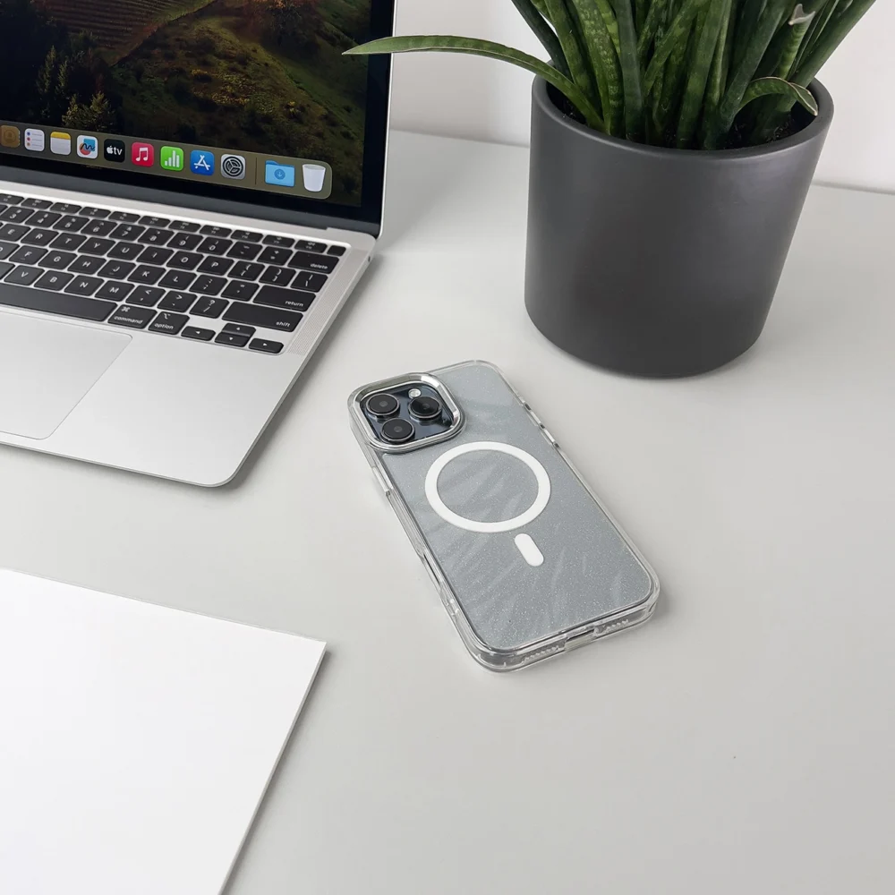 Glitter Case MagSafe for iPhone 16 Plus - white with glittereng