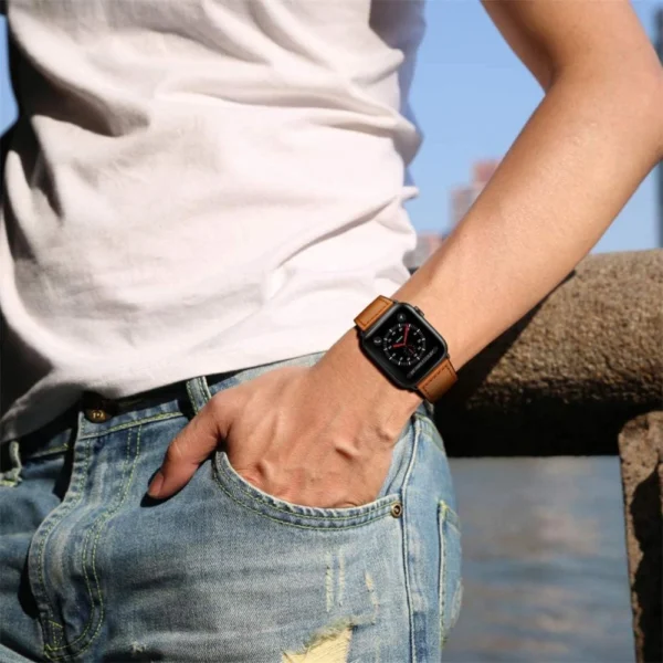 Tech-Protect LeatherFit Strap for Apple Watch 4 / 5 / 6 / 7 / 8 / 9 / SE / Ultra 1 / 2 (42/44/45/49 mm) - Browneng