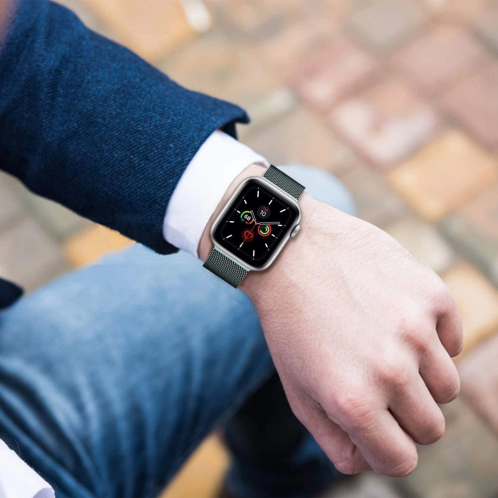 Tech-Protect MilaneseBand for Apple Watch 4 / 5 / 6 / 7 / 8 / 9 / SE (38/40/41 mm) - blackeng