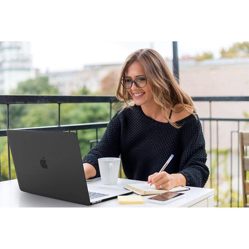 Tech-Protect SmartShell Case for MacBook Air 13" M2 / M3 / 2022-2024 - Transparenteng