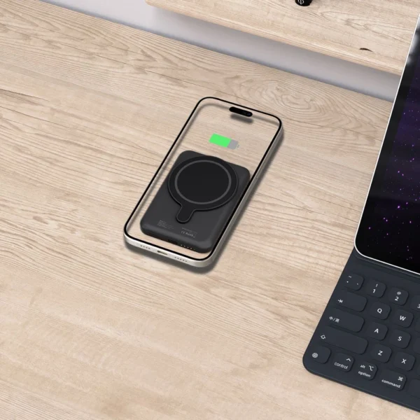 Tech-Protect LifeMag PB10 Powerbank with MagSafe 5000mAh 15W USB-C port - black + USB-C cableeng