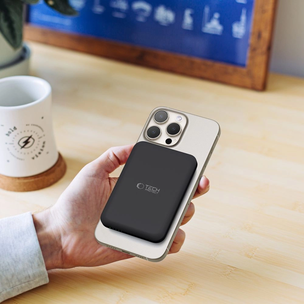 Tech-Protect LifeMag PB10 Powerbank with MagSafe 5000mAh 15W USB-C port - black + USB-C cableeng