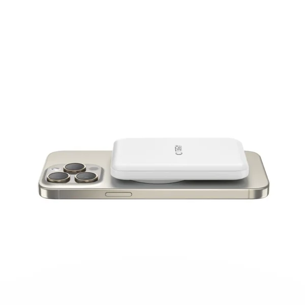 Tech-Protect LifeMag PB10 Powerbank with MagSafe 5000mAh 15W USB-C port - white + USB-C cableeng