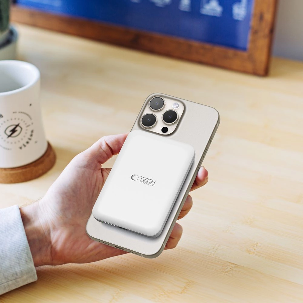 Tech-Protect LifeMag PB10 Powerbank with MagSafe 5000mAh 15W USB-C port - white + USB-C cableeng