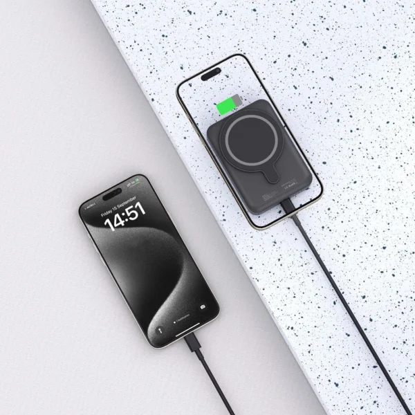Tech-Protect LifeMag PB11 Powerbank with MagSafe 10000mAh 15W USB-C port - black + USB-C cableeng