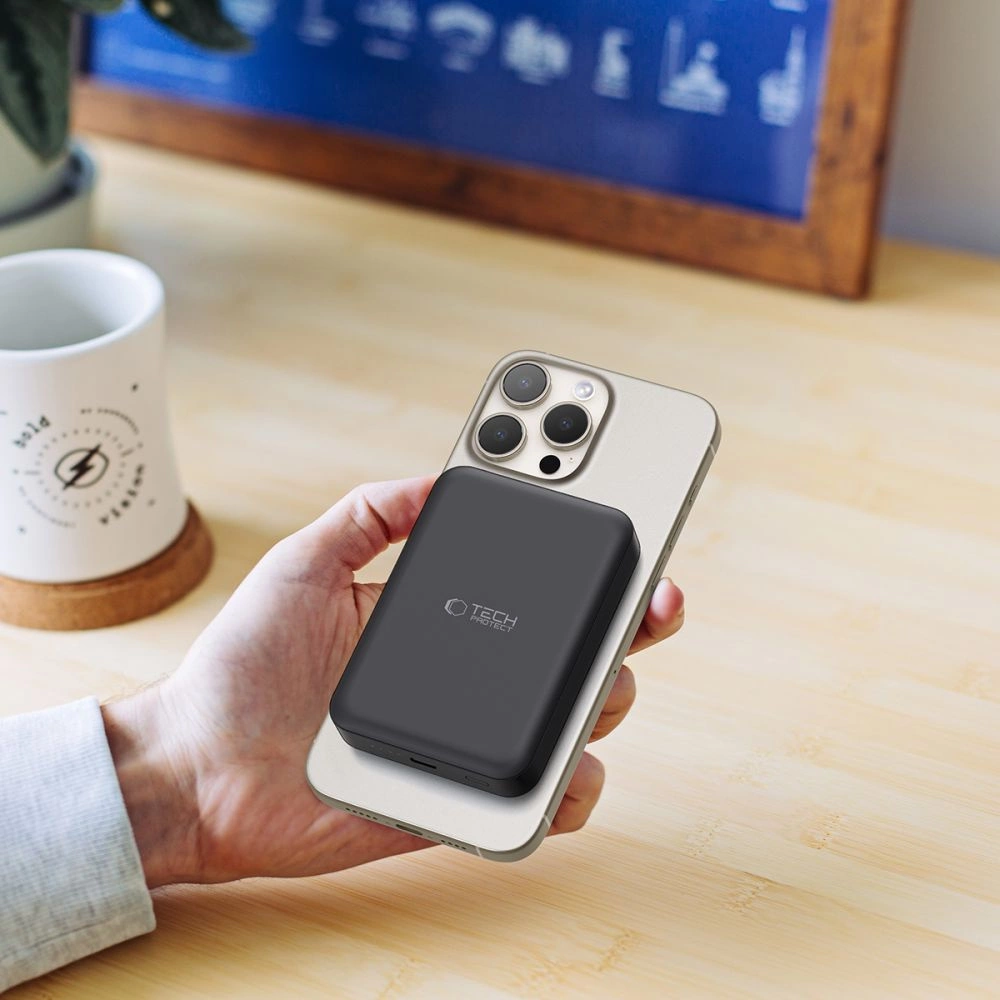 Tech-Protect LifeMag PB11 Powerbank with MagSafe 10000mAh 15W USB-C port - black + USB-C cableeng