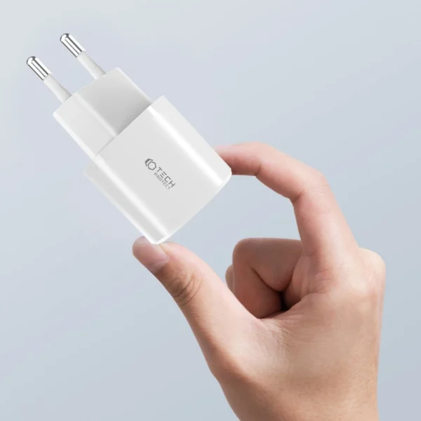 Tech-Protect C20W charger mini USB-C PD 20W / USB-A QC 3.0 - blackeng