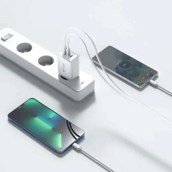Tech-Protect C65W charger 2x USB-C PD 65W / USB-A QC 3.0 - blackeng
