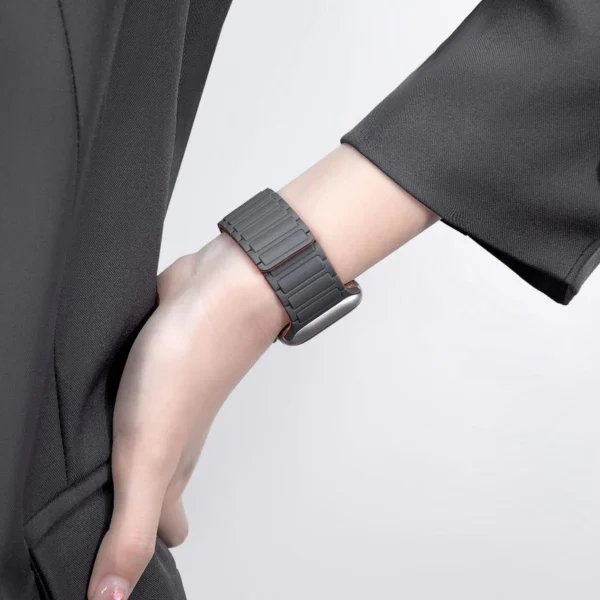 Tech-Protect IconBand Magnetic Strap for Apple Watch 4 / 5 / 6 / 7 / 8 / 9 / SE / Ultra 1 / 2 (42/44/45/49 mm) - Black-Redeng