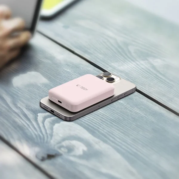 Tech-Protect LifeMag PB11 Powerbank with MagSafe 10000mAh 15W USB-C port - pink + USB-C cableeng