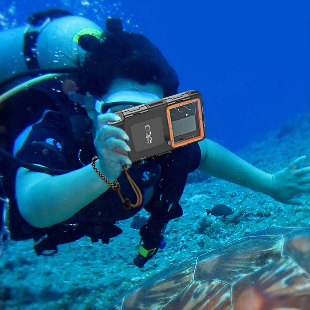 Tech-Protect Waterproof Case IPX8 for 4.7-6.7" Smartphones - Black and Orangeeng