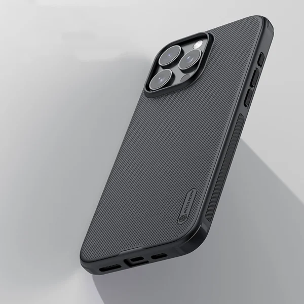 Nillkin Super Frosted Shield Pro case for iPhone 16 Pro Max - blackeng