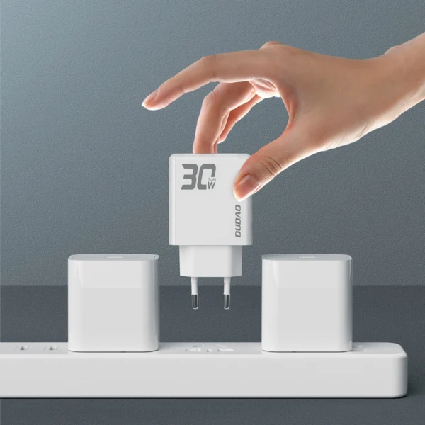 GaN Dudao A30EUL 30W USB-A / USB-C Wall Charger + USB-C - Lightning Cable - Whiteeng