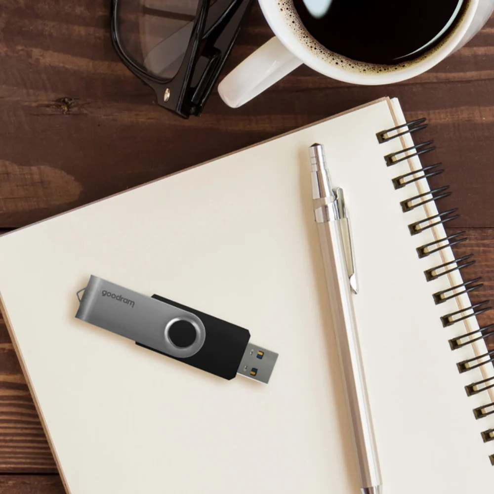 Pendrive 16 GB USB 3.2 Gen 1 UTS3 Goodram - blackeng