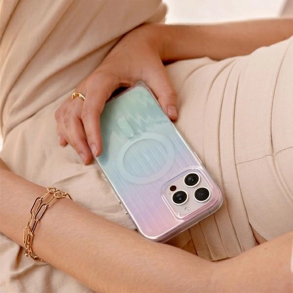 Uniq Coehl Linear Magnetic Charging Case for iPhone 16 Pro - Iridescenteng
