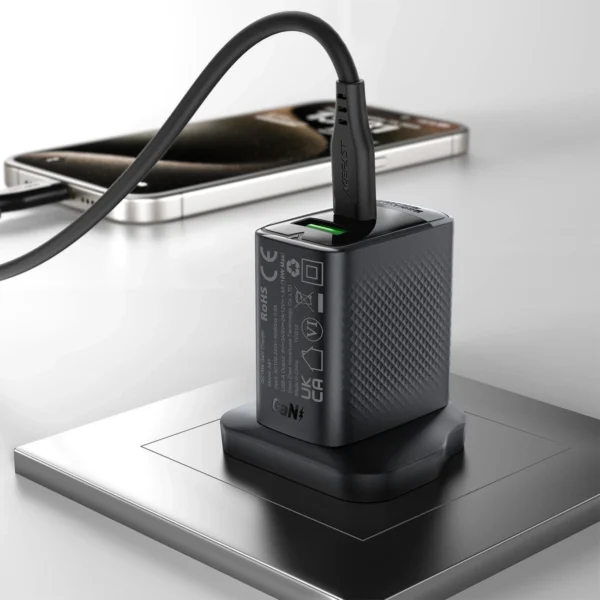 Acefast A99 30W GaN USB-C + USB-A (UK) Wall Charger - Blackeng