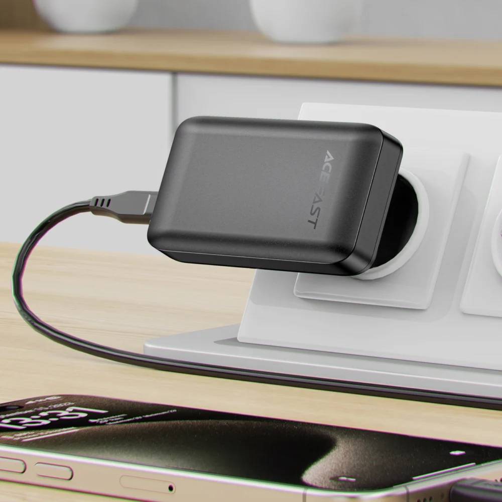 Acefast A100 65W GaN 2 USB-C+ USB-A Charger Ultra Slim - Blackeng