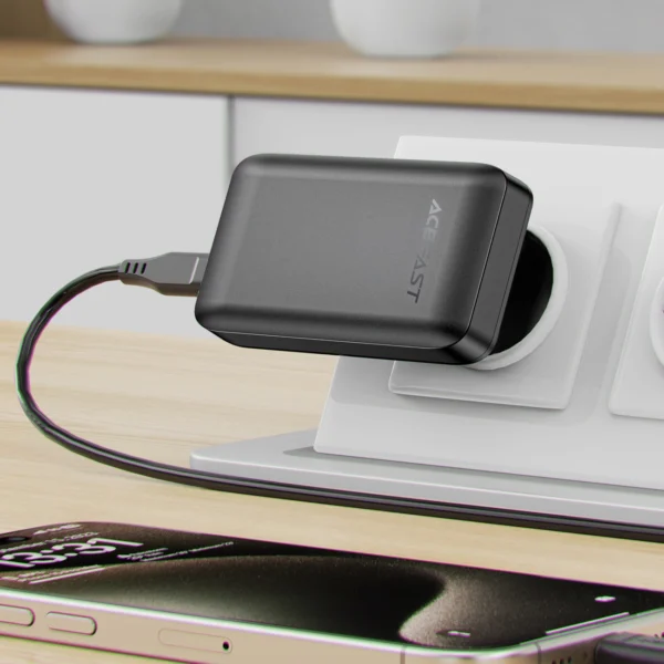 Acefast A100 65W GaN 2 USB-C+ USB-A Charger Ultra Slim - Blackeng