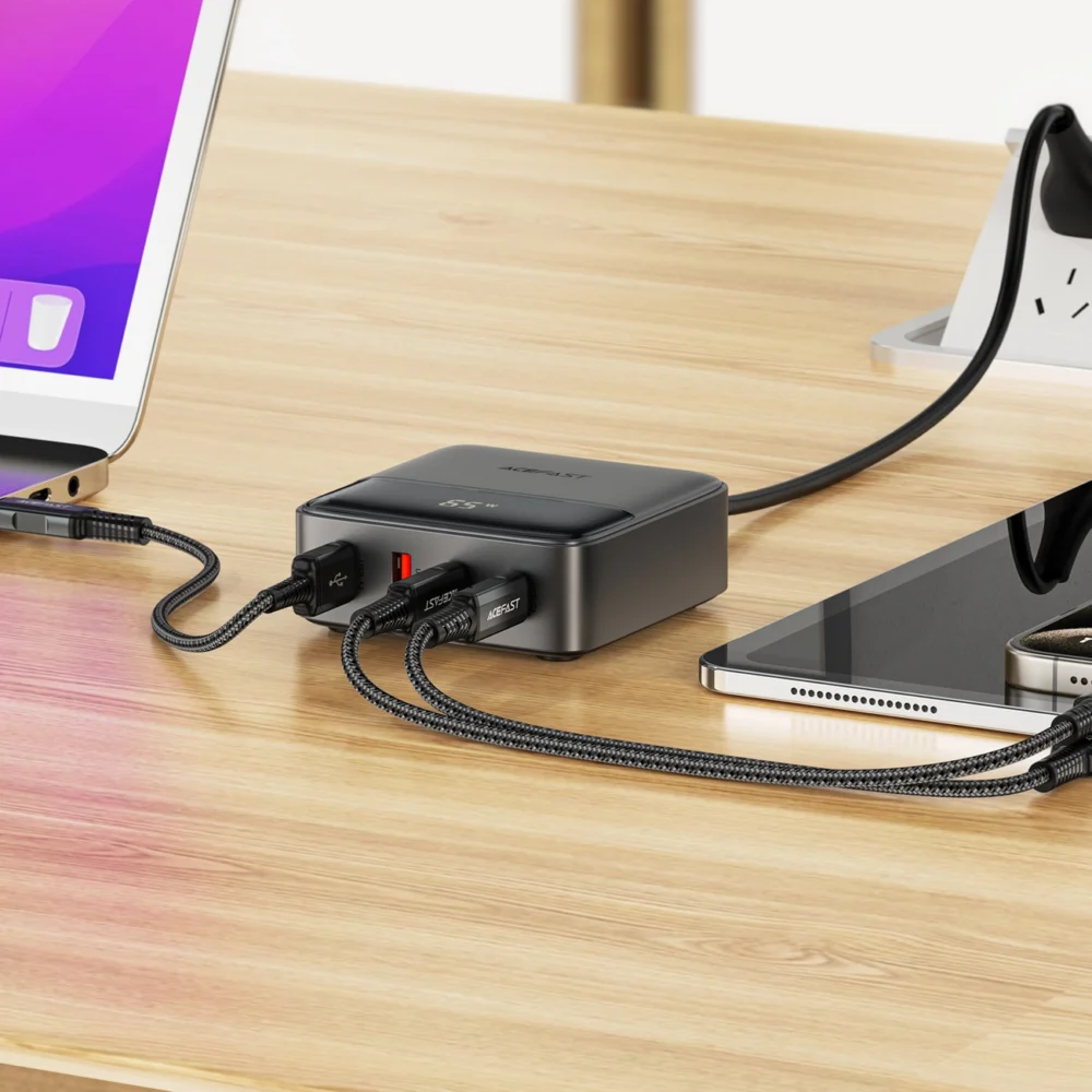 Acefast Z6 PD65W GaN Charging Station (2 x USB-C + 2 x USB-A) with US Tip - Blackeng