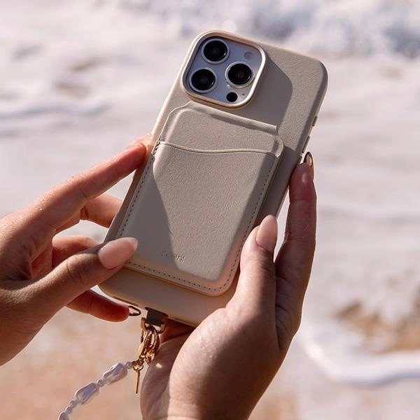 Uniq Coehl Muse Magnetic Charging Case for iPhone 16 Pro - Beigeeng