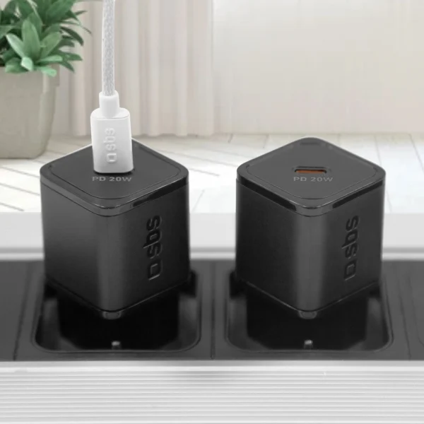 SBS TETRGAN1C20K 20W GaN USB-C Wall Charger with Power Delivery - Blackeng