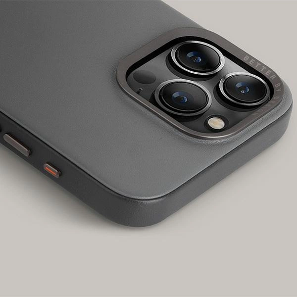 Uniq Lyden DS iPhone 15 Pro 6.1" Magclick Charging case grey-black/charcoal grey-blackeng