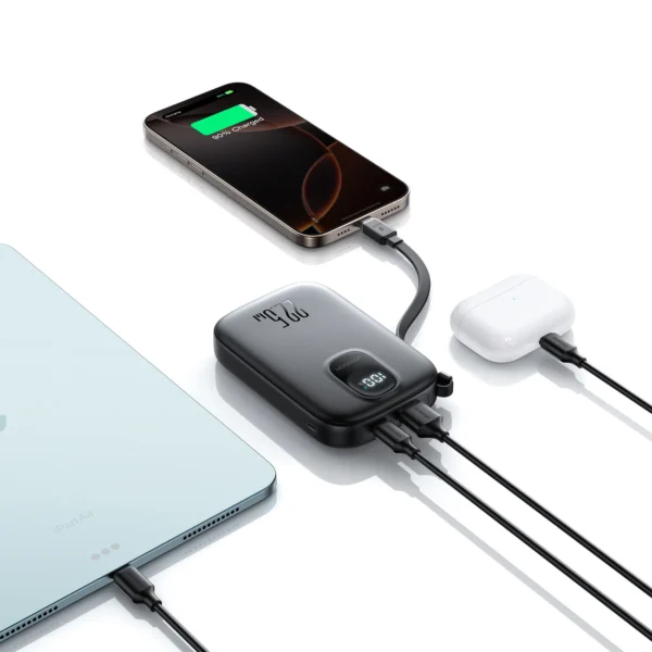 Joyroom JR-PBF17 22.5W 10000mAh Powerbank with Built-in USB-C Cable + 0.25cm USB-C Cable - Blackeng