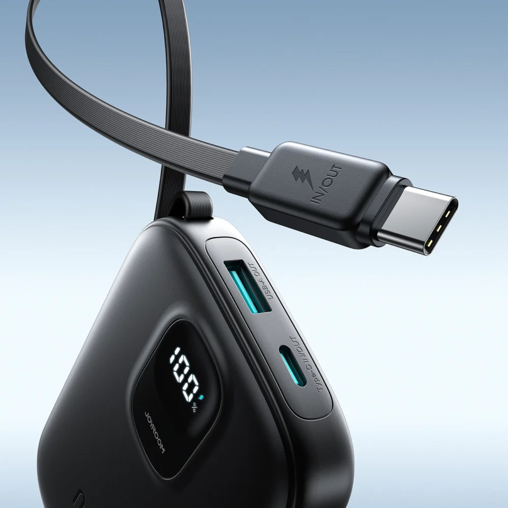 Joyroom JR-PBF17 22.5W 10000mAh Powerbank with Built-in USB-C Cable + 0.25cm USB-C Cable - Blackeng