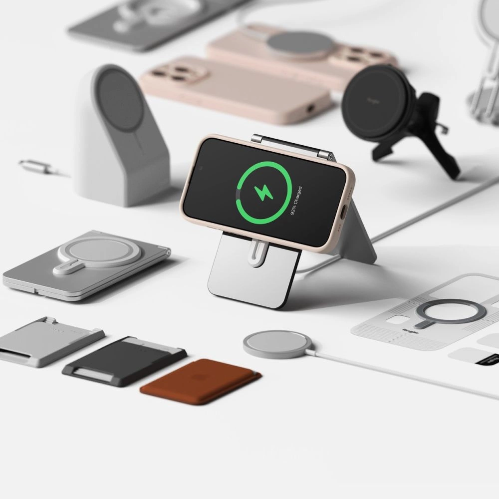 Ringke Silicone MagSafe iPhone 15 Pro Case - Pinkeng