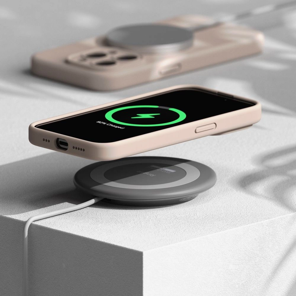 Ringke Silicone MagSafe iPhone 15 Pro Case - Pinkeng