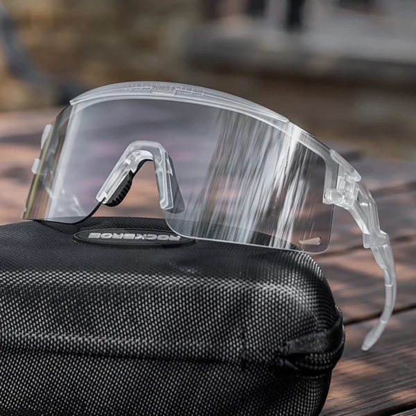 Rockbros Photochromic Cycling Glasses with UV Protection and Corrective Insert - Whiteeng
