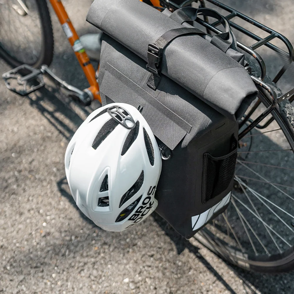Rockbros Bike Bag with Backpack Function, Waterproof, with Helmet Attachment 18l - Blackeng