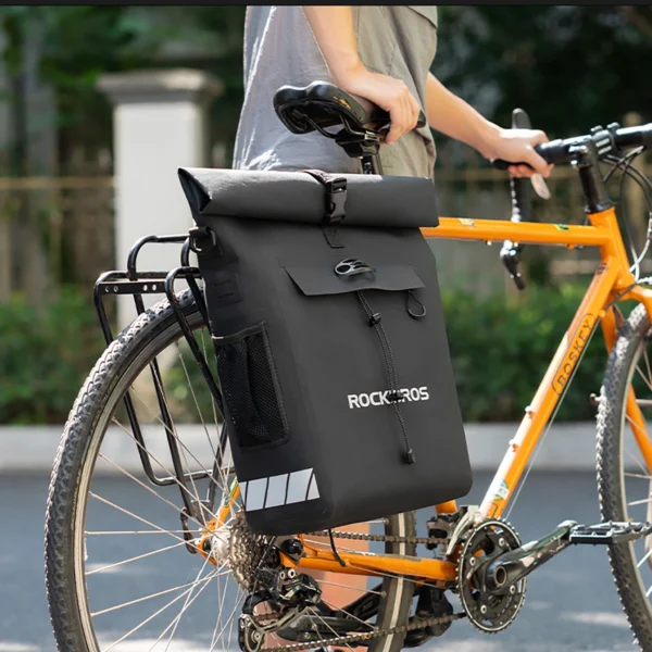 Rockbros Bike Bag with Backpack Function, Waterproof, with Helmet Attachment 18l - Blackeng