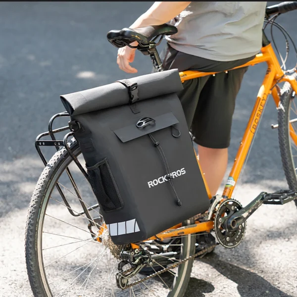Rockbros Bike Bag with Backpack Function, Waterproof, with Helmet Attachment 18l - Blackeng