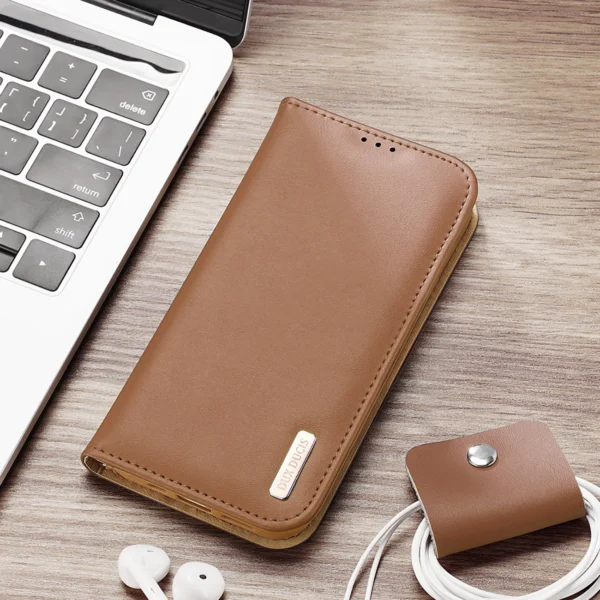 Dux Ducis Hivo iPhone 16e Case with Flip and RFID Protection - Browneng