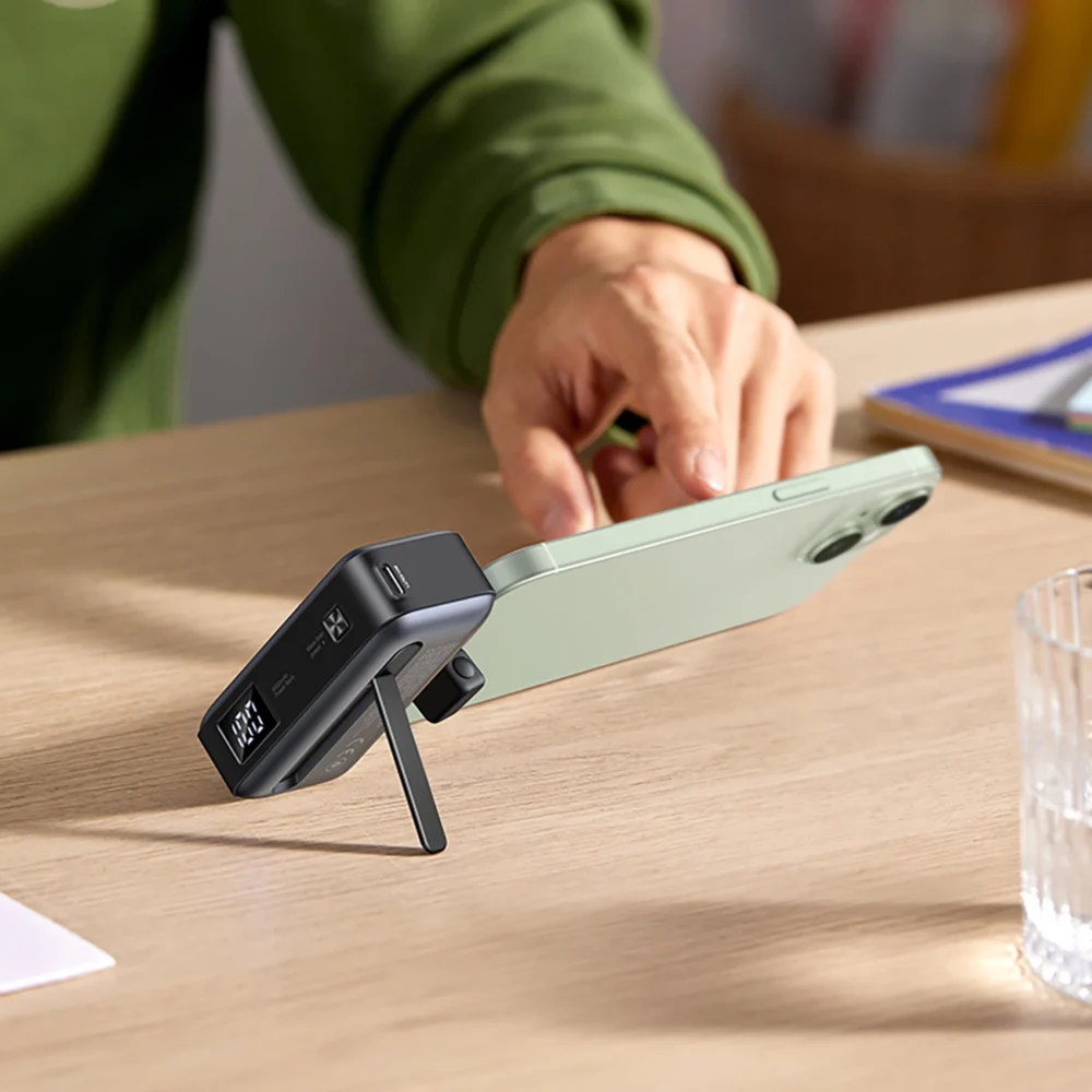 Ugreen PB503 5000mAh powerbank with USB-C port and integrated USB-C connector - grayeng