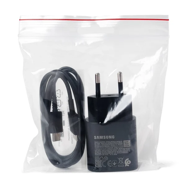Samsung 25W EP-TA800EBE USB-C Wall Charger with Samsung EP-DA705BBE USB-C / USB-C Cable Replacement Pack - Blackeng