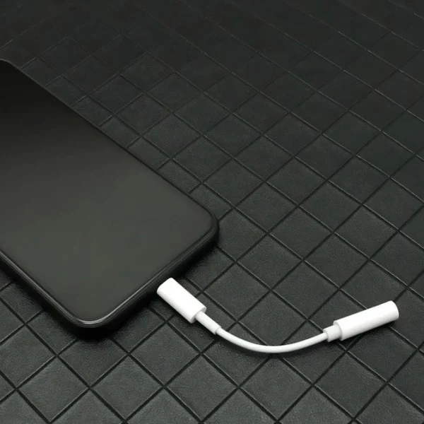 Adapter from USB Type C to audio 3.5 mini jack whiteeng