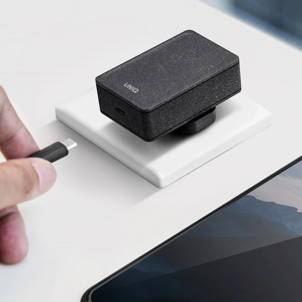 Uniq Versa Slim LITHOS Collective USB-C PD 18W wall charger + USB-C / USB-C cable - blackeng