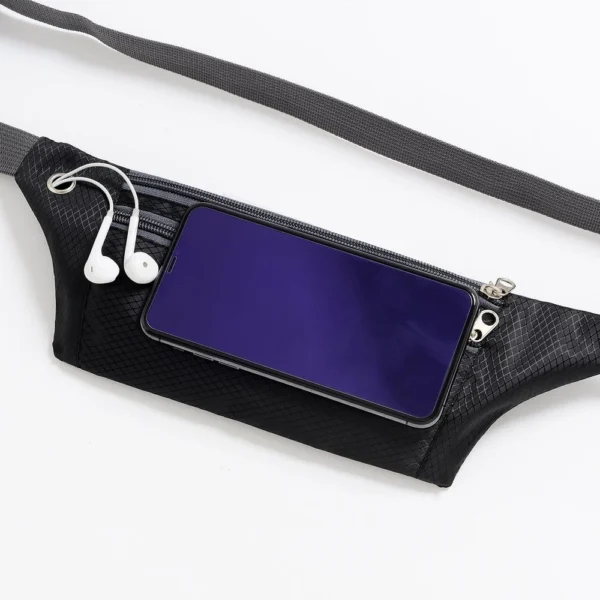 Ultimate Running Belt with headphone outlet  blackeng
