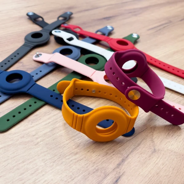 Silicone flexible case wristband wrist pendant case for Apple AirTag locator greeneng