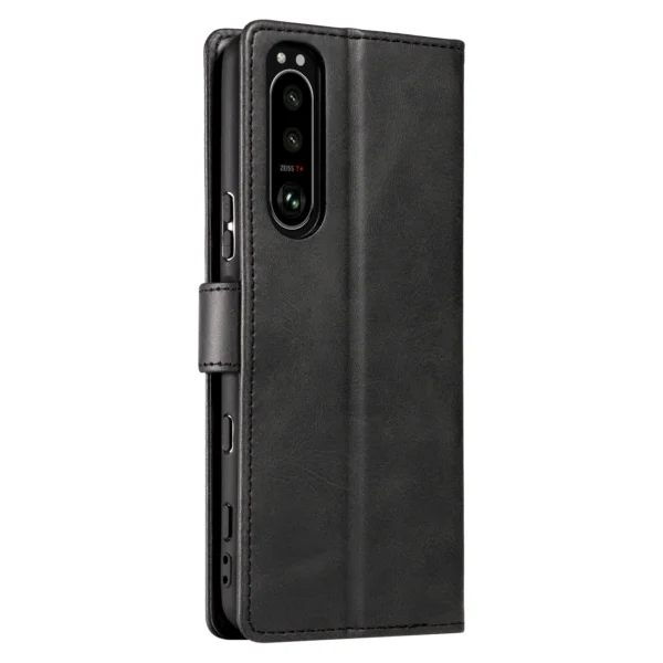 Magnet Case elegant case cover cover with a flap and stand function for Sony Xperia 1 III blackeng