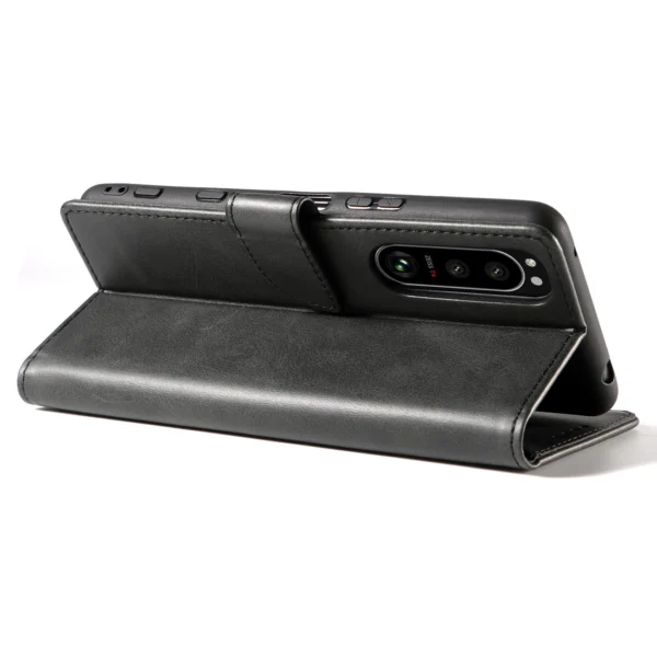 Magnet Case elegant case cover cover with a flap and stand function for Sony Xperia 1 III blackeng