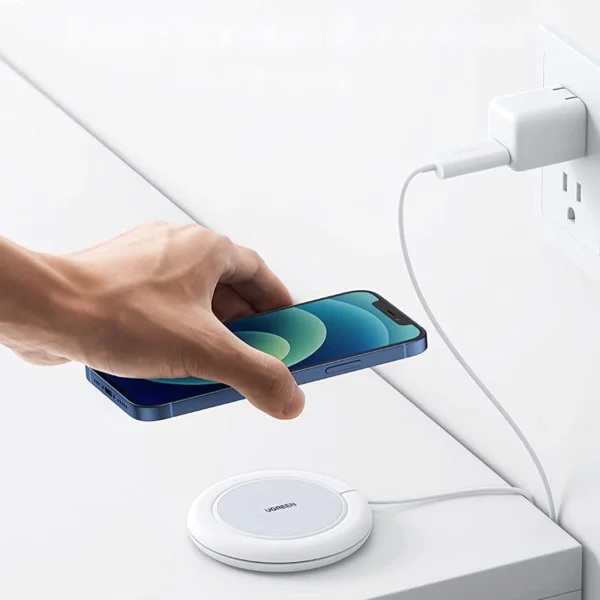 Ugreen CD245 40123 wireless Qi / MagSafe charger 15W with USB-C cable - whiteeng