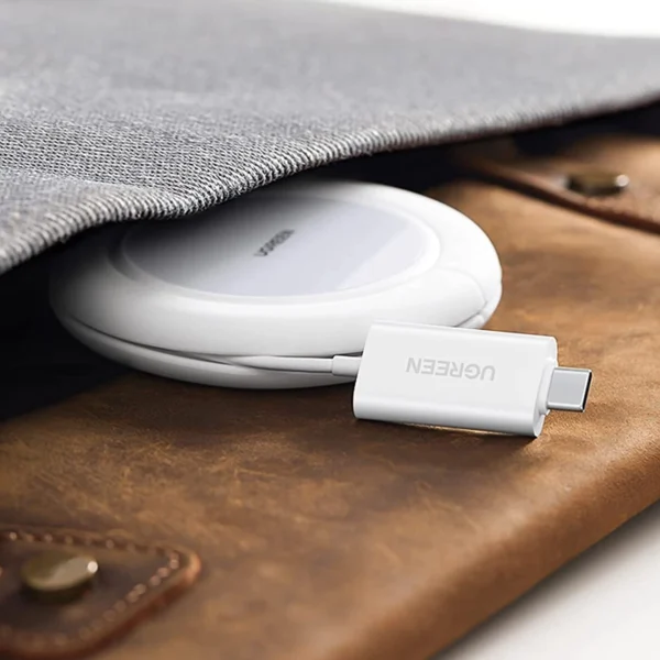 Ugreen CD245 40123 wireless Qi / MagSafe charger 15W with USB-C cable - whiteeng