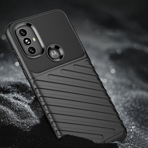 Thunder Case flexible armored cover for Motorola Moto G Power 2022 blackeng