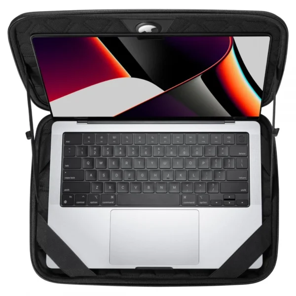 Spigen Rugged Armor Pouch Pro for 13-14'' Laptop - Blackeng