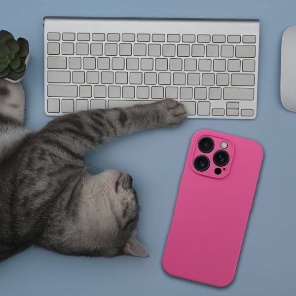 Case SILICONE 2mm for IPHONE 17 compatible with MagSafe pink