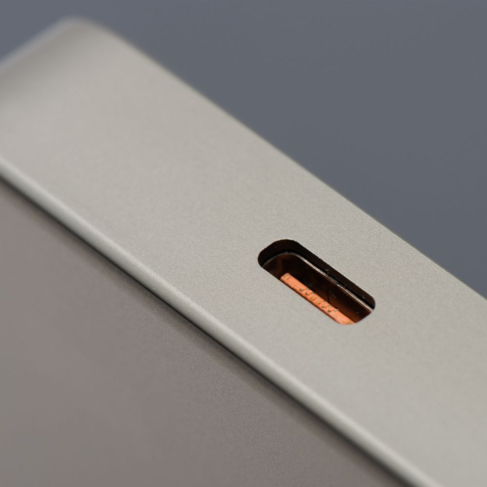 FORCELL F-ENERGY F10K8 Super Slim powerbank compatible with MagSafe PD3.0 QC4.0 15W 10000 mAh titanium dessert